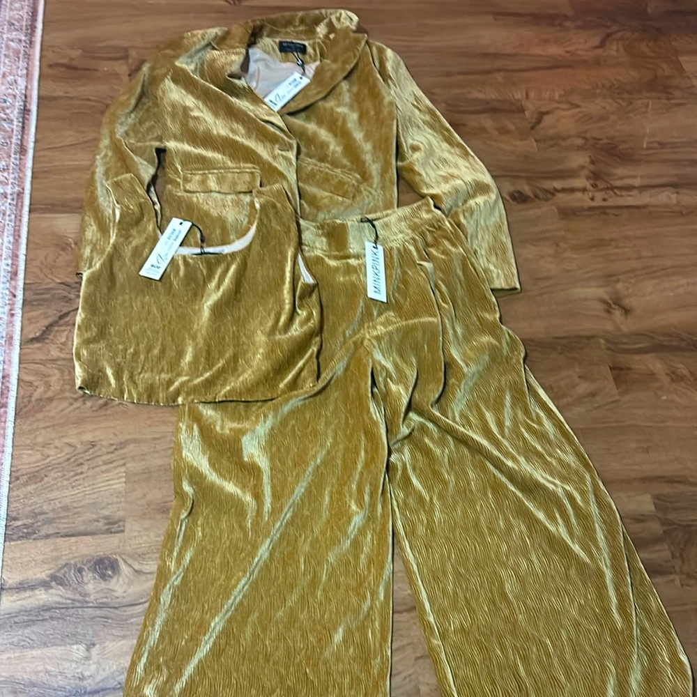 MINKPINK Arianna Jacket Blazer pants suit  in Gold, Size large NWT 3 piece set